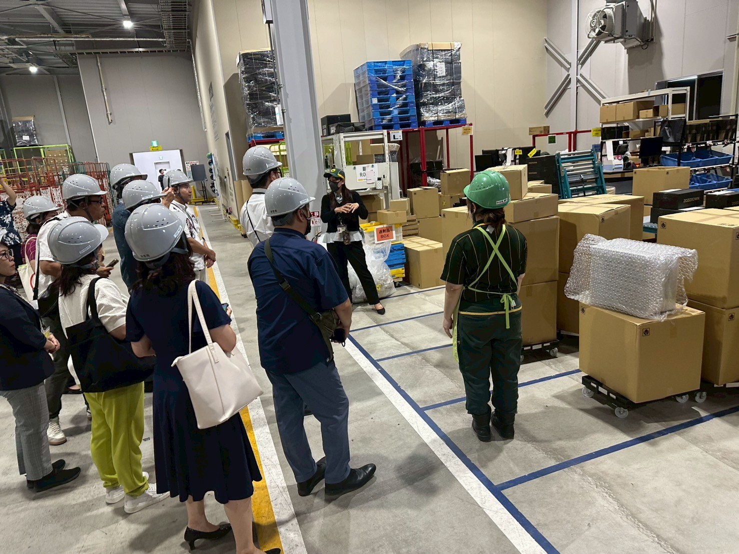③ロジスティクス部門作業の見学 沖縄ヤマト運輸視察1.jpg